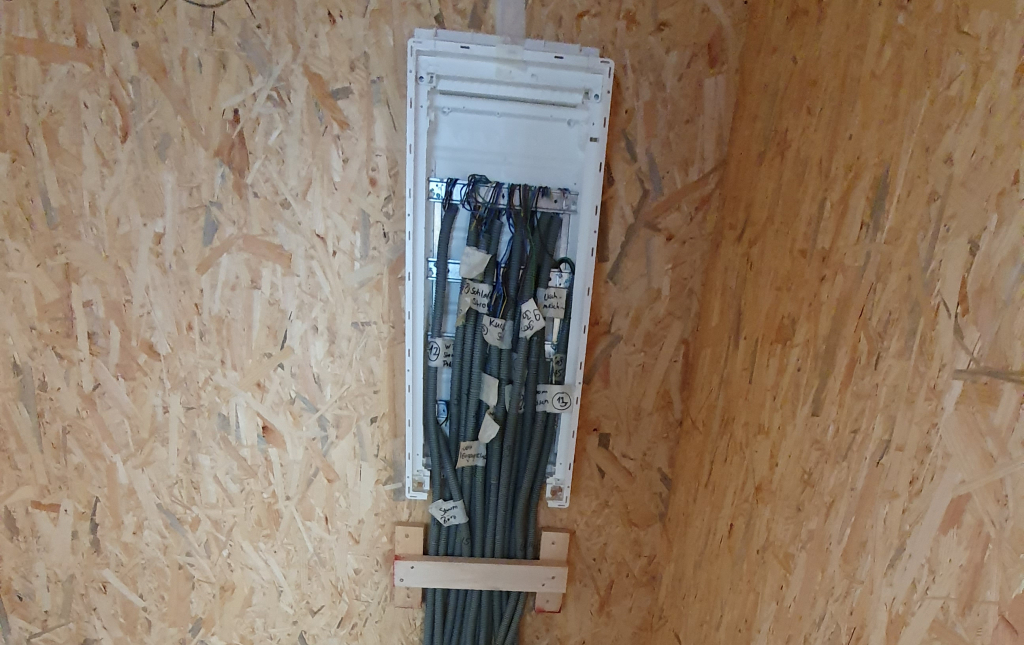 Elektroinstallation im Selbstbau-Haus